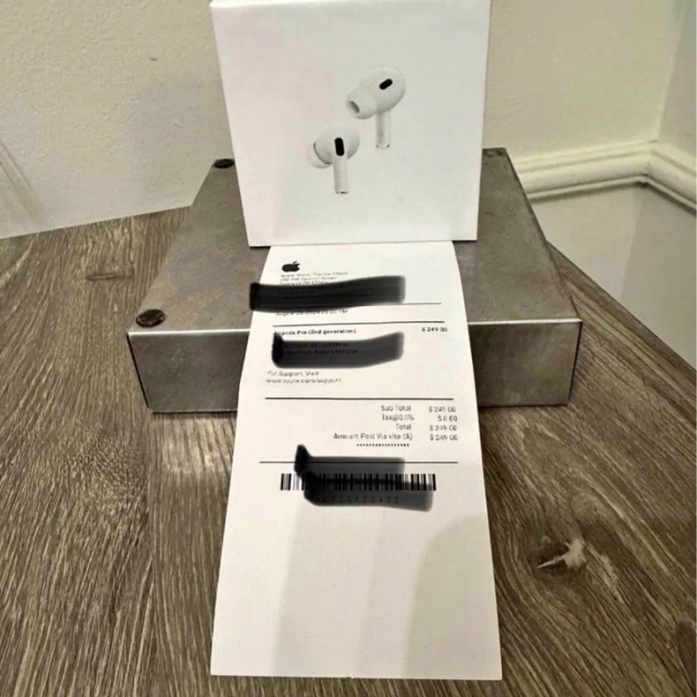 Apple White Wireless Earbuds